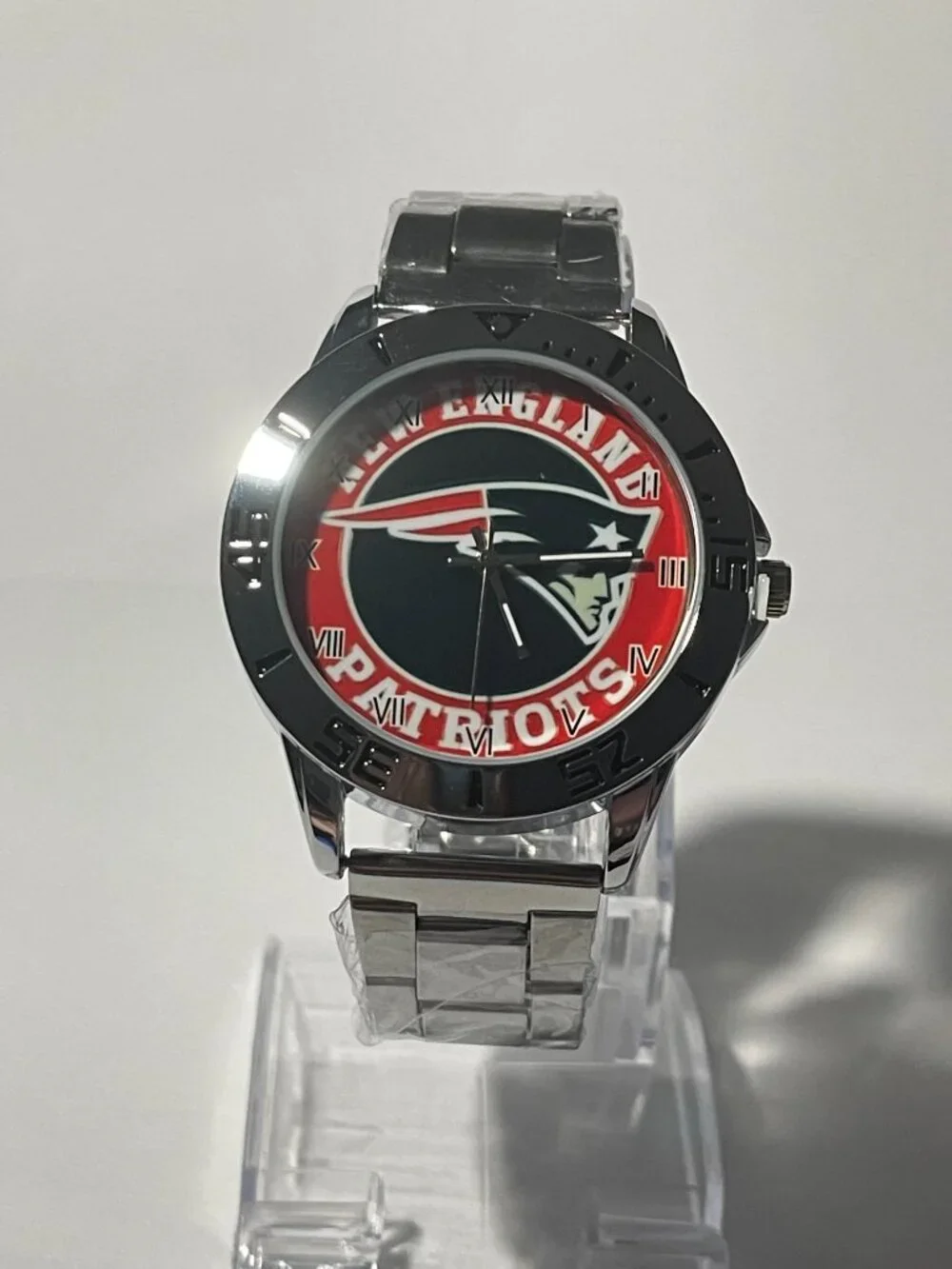New England Patriots NFL Team Logo Men's Stainless-Steel Silver Watch NEW